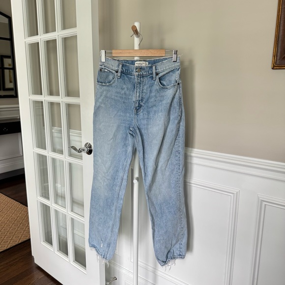Abercrombie & Fitch Denim - A&F The 90’s Straight Ultra High Rise